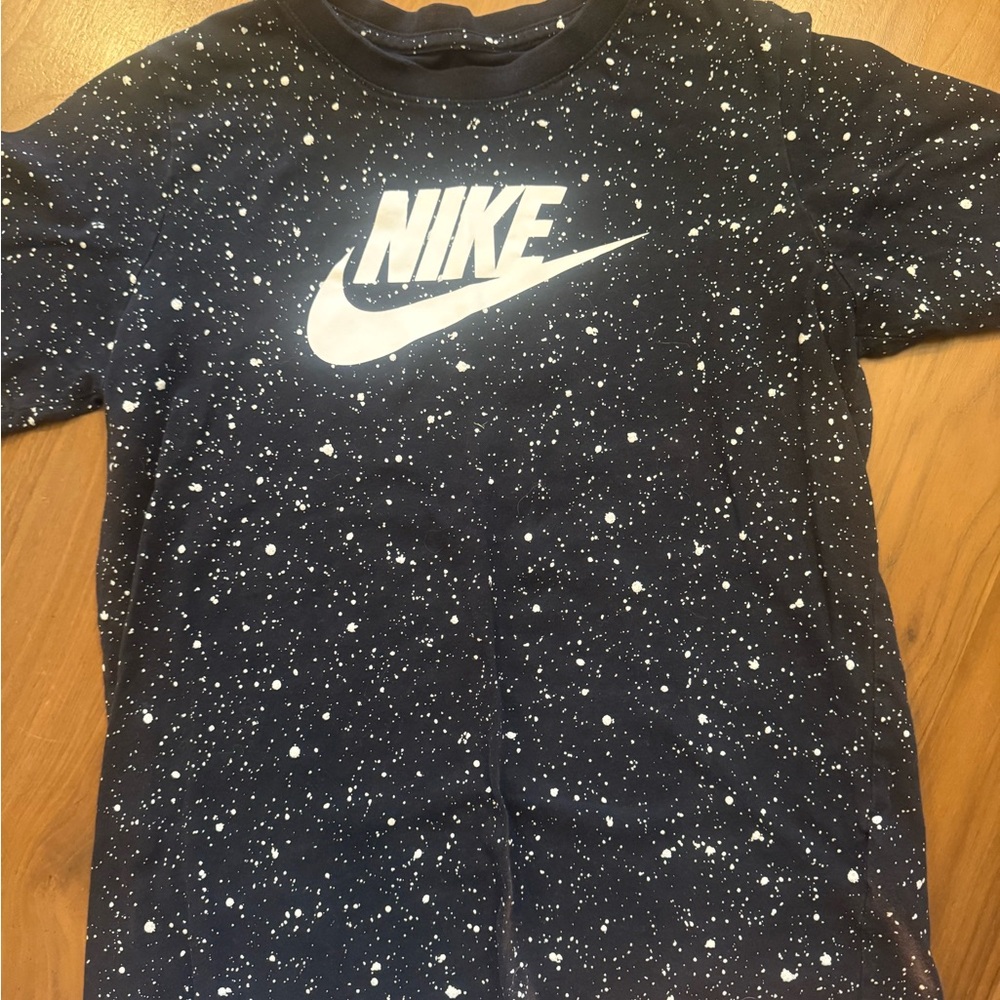 Nike Kids' Black and White Graphic T-Shirt